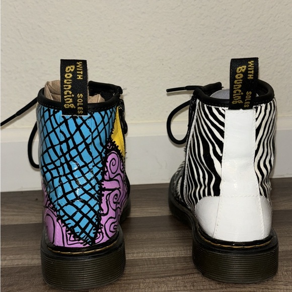 Custom Dr. Martens Nightmare Before Christmas theme (jack and sally) - Picture 4 of 6